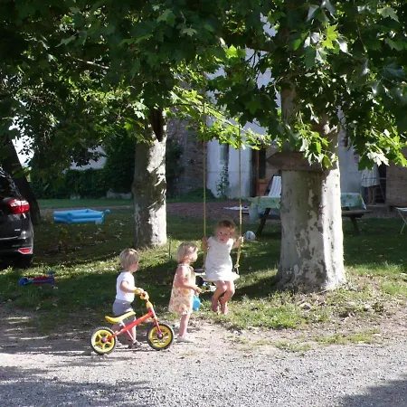 Historique Avec Piscine, Wifi, Animaux Acceptes - Fr-1-496-26 Holiday home Saint-Germain-Laval (Loire)
